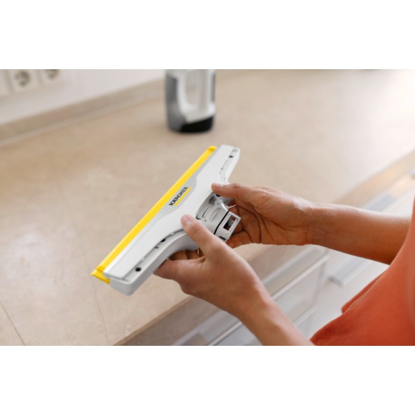 Фото - Пылесос оконный Karcher WV 5 Ultra Care (1.633-714.0)